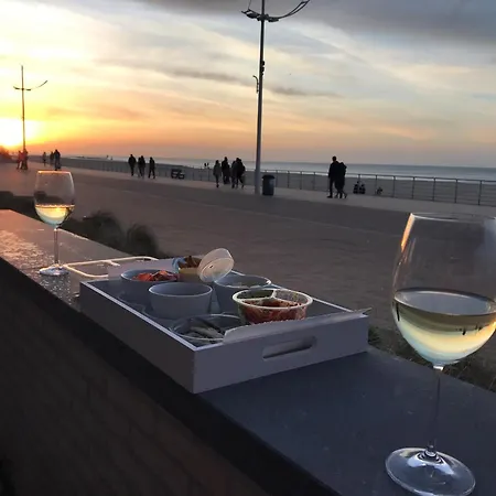 Zilverzand Aan Zee - Frontaal Zeezicht